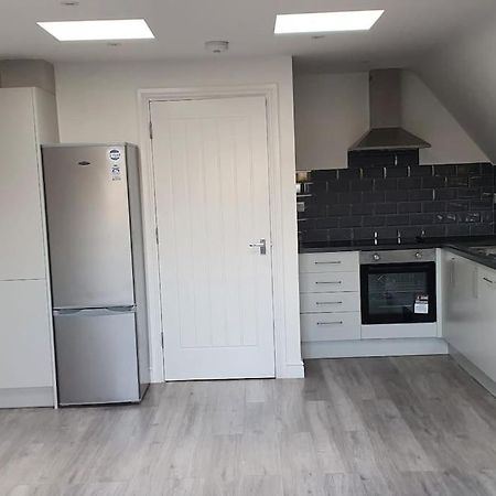 קידלינגטון Orchid Lodge - Two Bed Generous Flat - Parking, Netflix, Wifi - Close To Blenheim Palace & Oxford - F4 מראה חיצוני תמונה